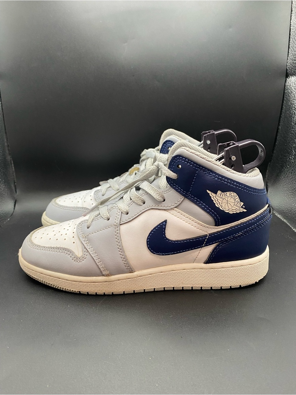 Air Jordan 1 Mid Wolf Gray/Midnight Navy DQ8423-104 SZ US Youth 5Y Or W6.5